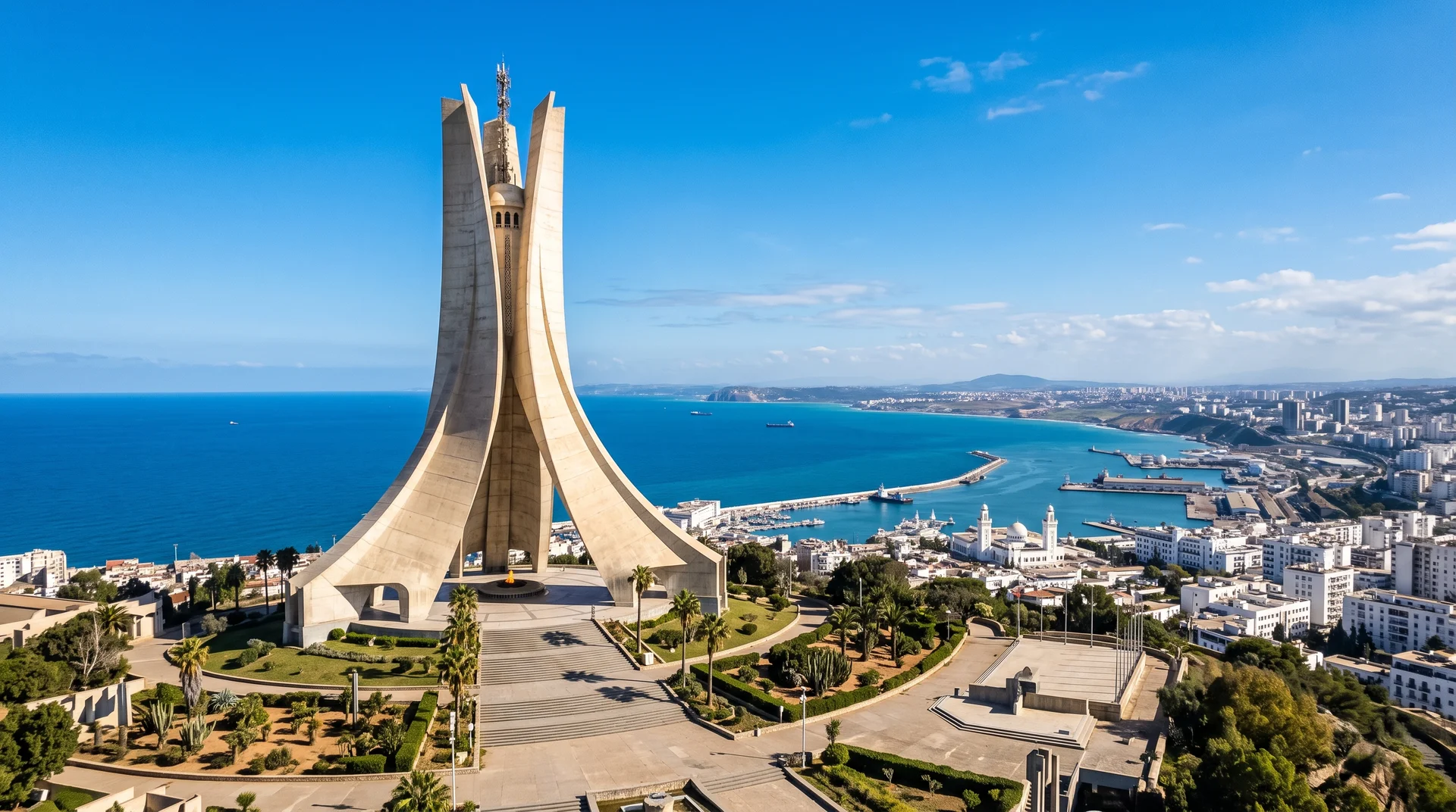 Maqam Echahid : le Monument des Martyrs et son panorama à 360° - Alger